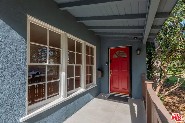 4631 Buffalo Avenue, Sherman Oaks, CA 91423 - Image #2