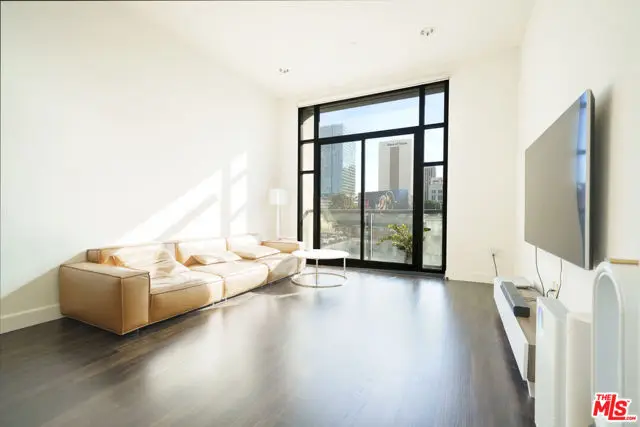 3223 W 6th Street #309, Los Angeles, CA 90020 - Image #2