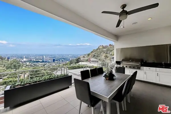 8827 Evanview Drive, Los Angeles, CA 90069