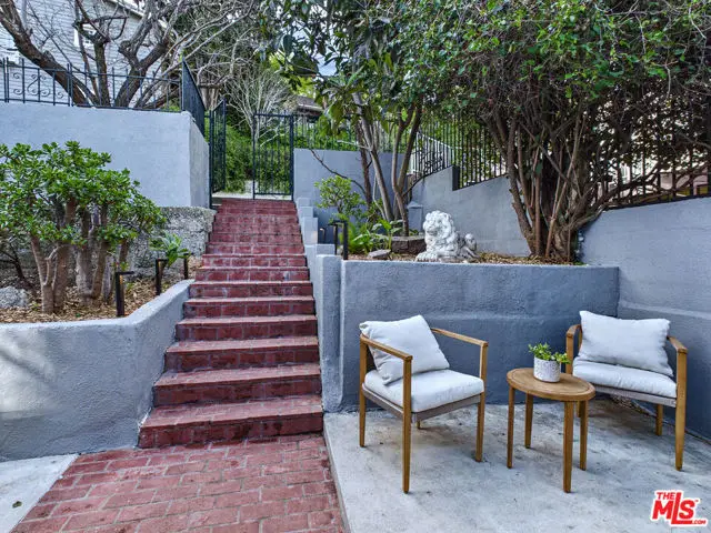 2550 Corralitas Drive, Los Angeles, CA 90039 - Image #3