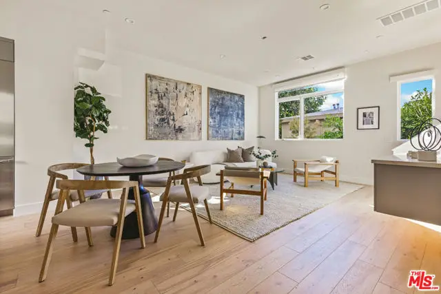 3230 S Barrington Avenue, Los Angeles, CA 90066 - Image #3