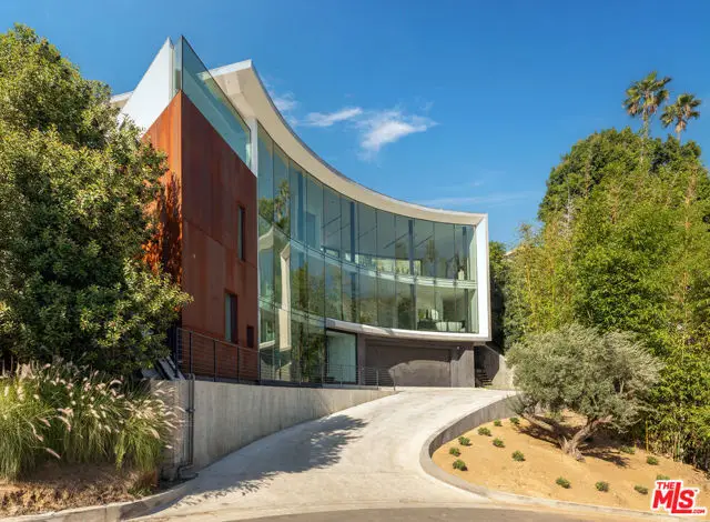 9277 Thrush Way, Los Angeles, CA 90069 - #2