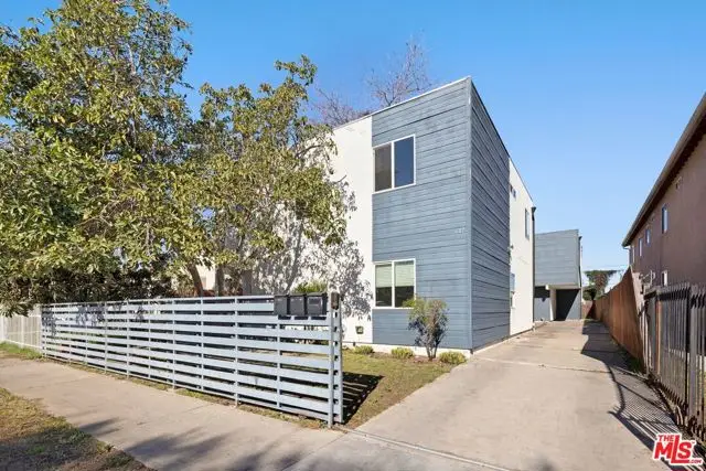 645 W 97th Street, Los Angeles, CA 90044 - Image #2