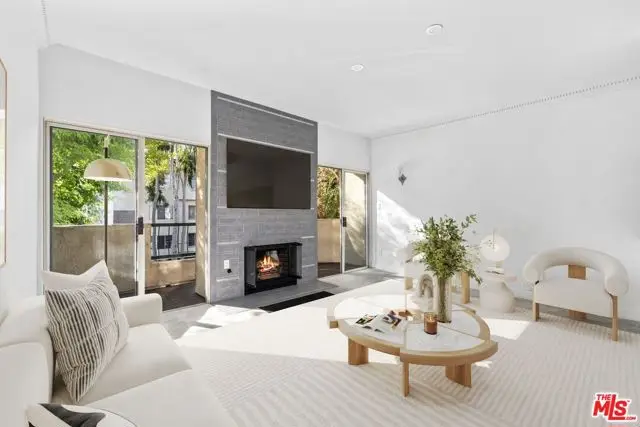 14347 Albers Street #201, Sherman Oaks, CA 91401 - Image #3