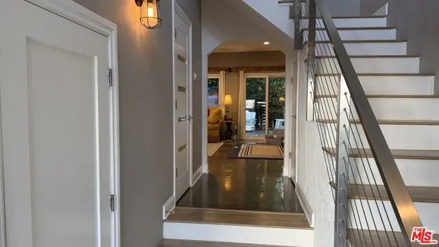 2404 Marshallfield Lane #B, Redondo Beach, CA 90278 - Image #2