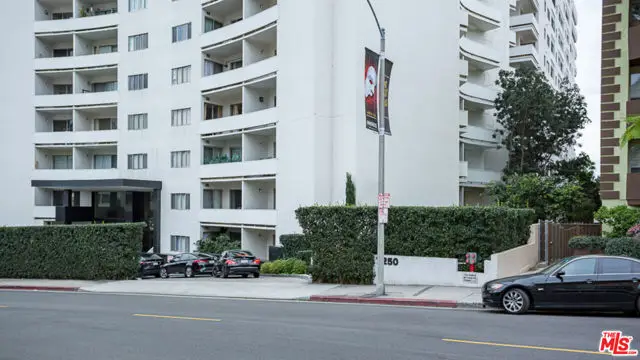 7250 Franklin Avenue #1112, Los Angeles, CA 90046 - #3