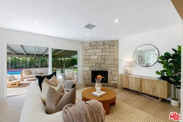 8915 Odessa Avenue, North Hills (los Angeles), CA 91343