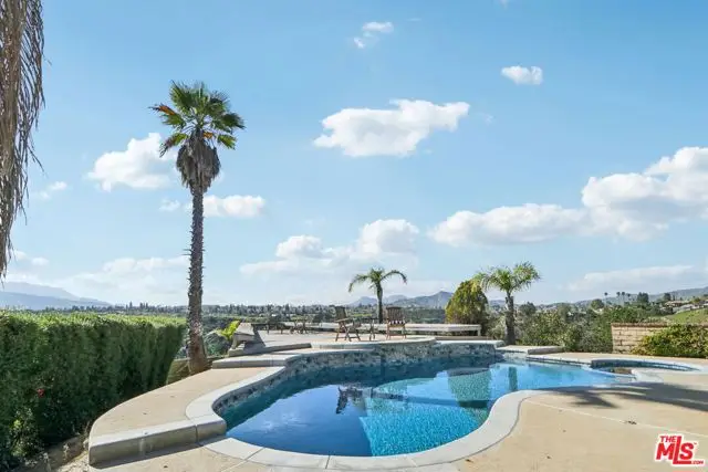 1821 Calle Petaluma, Thousand Oaks, CA 91360 - Image #2