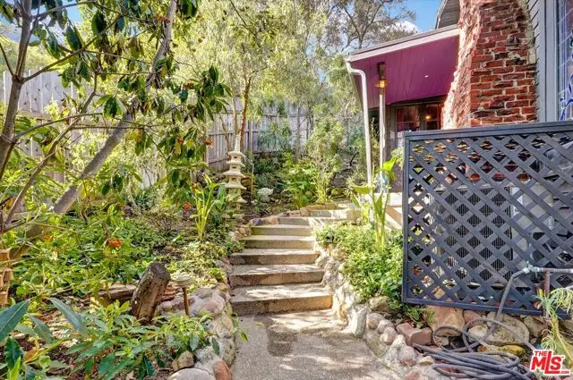 19643 Valley View Dr, Topanga, CA 90290 - Image #3