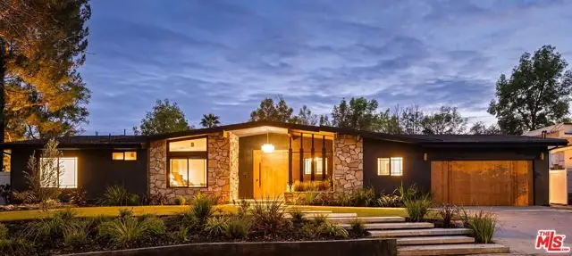 5625 Wilhelmina Avenue, Woodland Hills, CA 91367 - Image #1