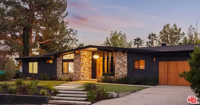 5625 Wilhelmina Avenue, Woodland Hills, CA 91367 - Image #2