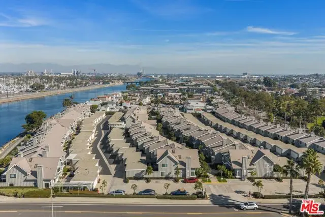 306 Regatta Way, Seal Beach, CA 90740 - Image #2