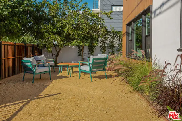 2046 S Burnside Avenue, Los Angeles, CA 90016 - Image #3