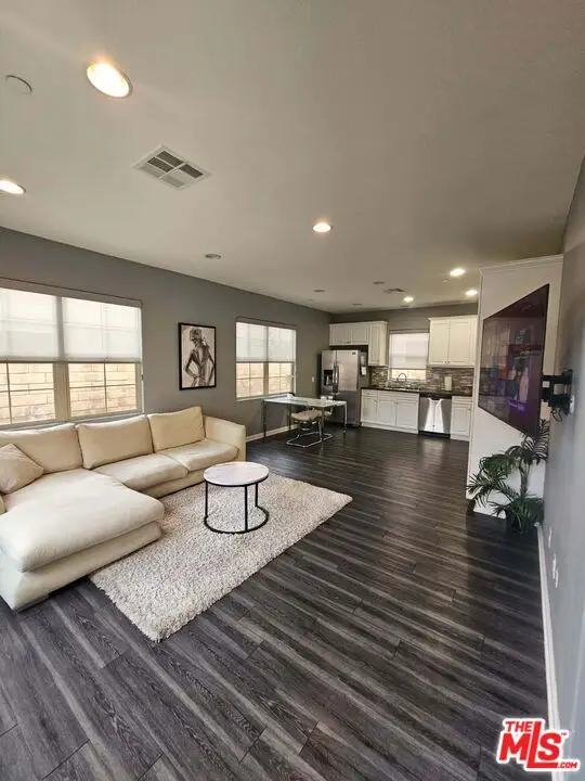 21816 Moveo Drive, Santa Clarita, CA 91350 - Image #2