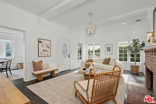 5009 Willowcrest Avenue, North Hollywood, CA 91601 - Image #1