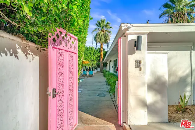 502 S Calle Santa Rosa, Palm Springs, CA 92264 - #3