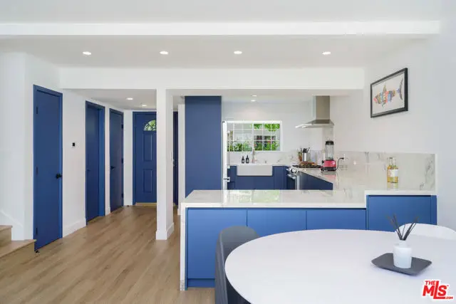 26250 Alizia Canyon Drive, Calabasas, CA 91302 - Image #2