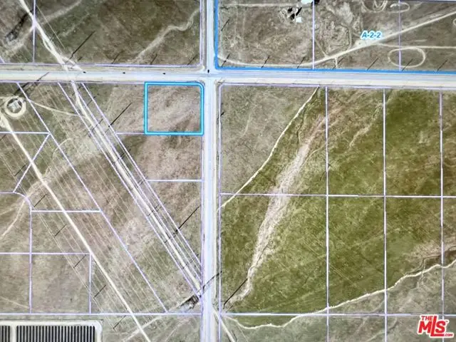 90 W Avenue K, Del Sur, CA 93536 - #1