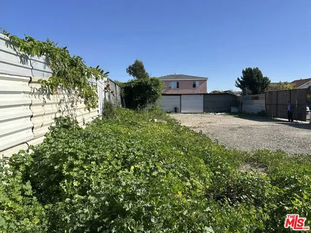 1403 E 42nd Street, Los Angeles, CA 90011 - #2