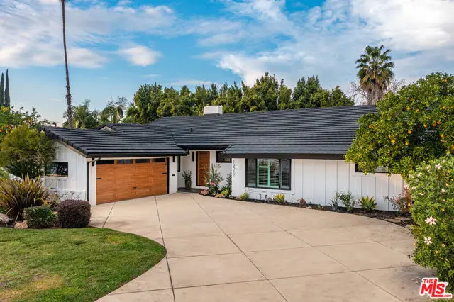 16517 Hartsook Street, Encino, CA 91436 - Image #2