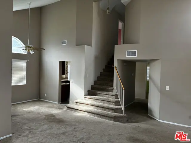 828 Jason Court, Lancaster, CA 93534 - Image #3