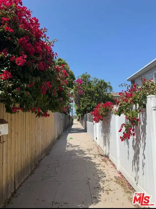 35 23rd Avenue, Venice, CA 90291 - #1