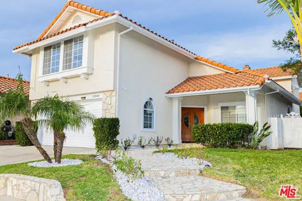 12000 Falcon Crest Way, Porter Ranch (los Angeles), CA 91326