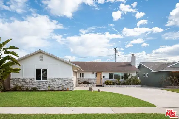 14592 Belmar Circle, Huntington Beach, CA 92647