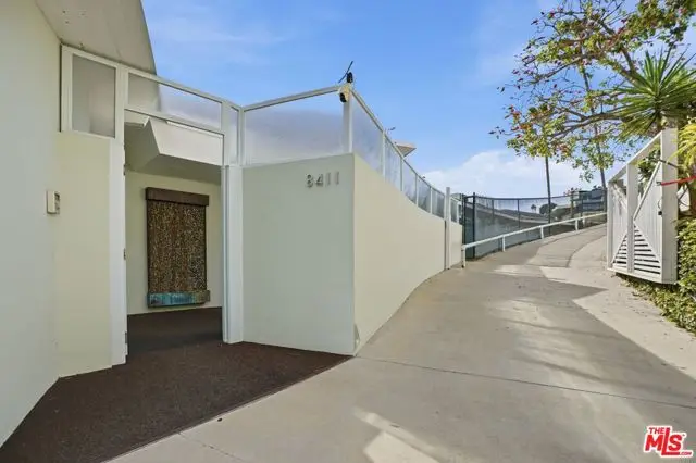 8411 Hollywood Boulevard, Los Angeles, CA 90069 - #2