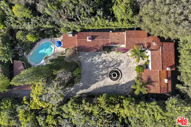 334 N Carmelina Avenue, Los Angeles, CA 90049 - Image #2