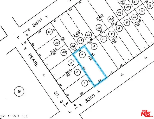 2521 33rd Street, Santa Monica, CA 90405 - #2