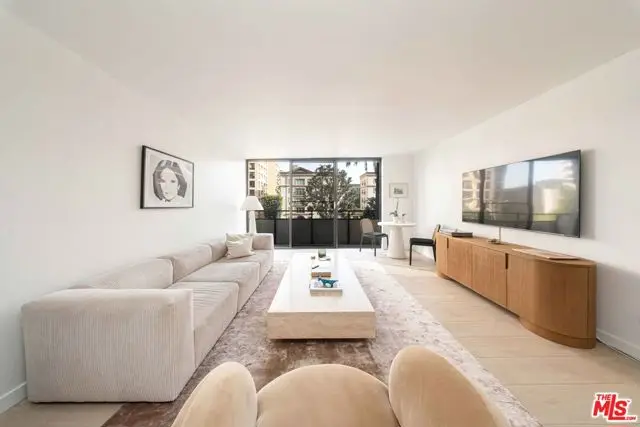 10535 Wilshire Boulevard #401, Los Angeles, CA 90024 - Image #1