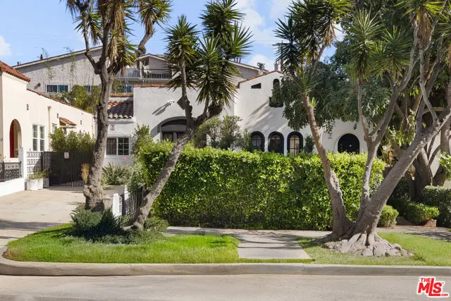 1018 Havenhurst Drive, West Hollywood, CA 90046 - Image #2