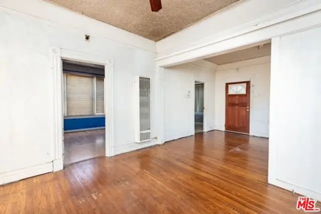 1546 W 70th Street, Los Angeles, CA 90047 - #3