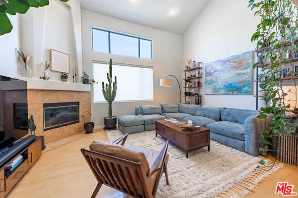 10924 Bloomfield Street #6, North Hollywood (los Angeles), CA 91602