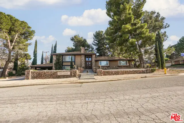 42060 Parkmont Drive, Quartz Hill, CA 93536 - Image #2