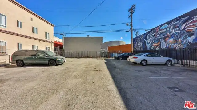 1250 S Lake Street, Los Angeles, CA 90006 - #2