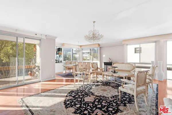 320 N Maple Drive #303, Beverly Hills, CA 90210