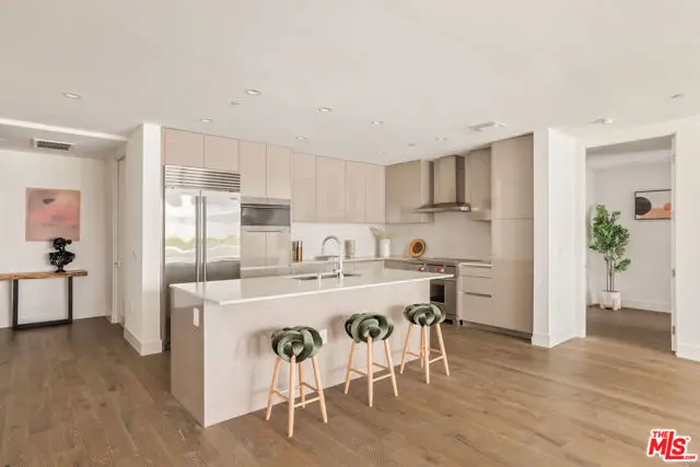 728 N Sweetzer Avenue #308, Los Angeles, CA 90069 - #3