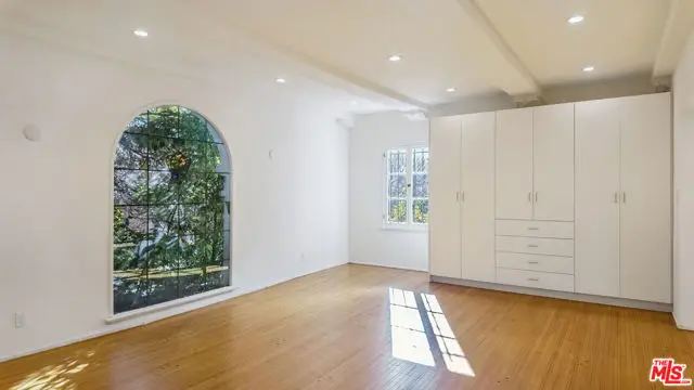 205 S Reeves Drive, Beverly Hills, CA 90212 - #3