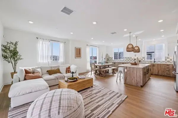 1672 Coral Sea Lane, Los Angeles, CA 90732