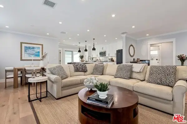 7404 Kentwood Avenue, Los Angeles, CA 90045