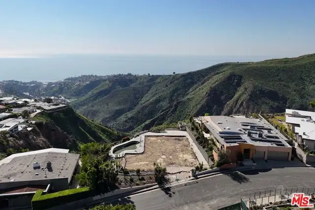 16788 Charmel Lane, Pacific Palisades, CA 90272 - Image #2