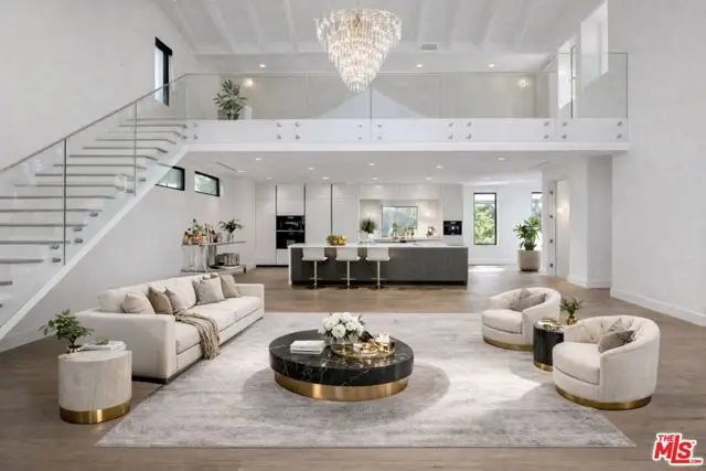 2021 Davies Way, Los Angeles, CA 90046 - #3