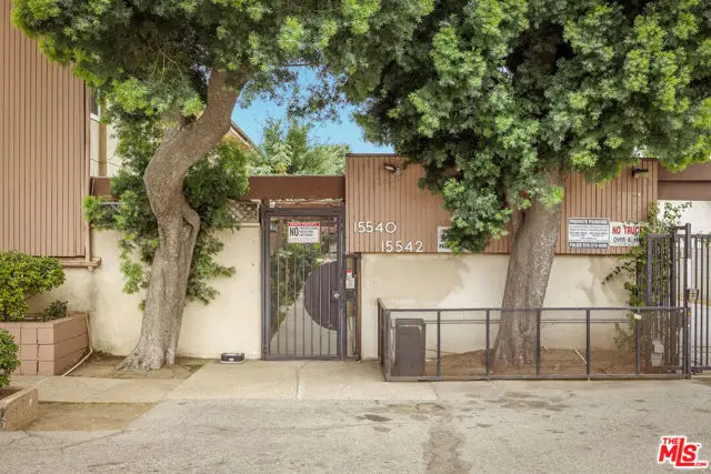 15540 Sherman Way #14, Van Nuys, CA 91406 - #3