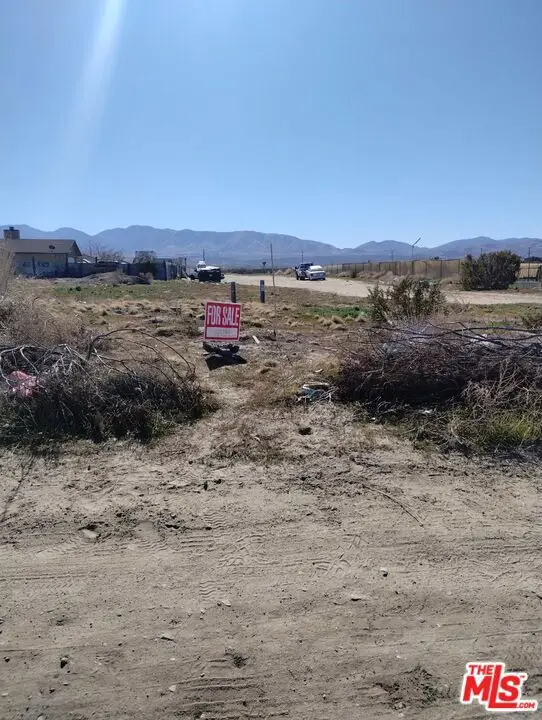 111 E 12 Street, Sun Village, CA 93543 - Image #1