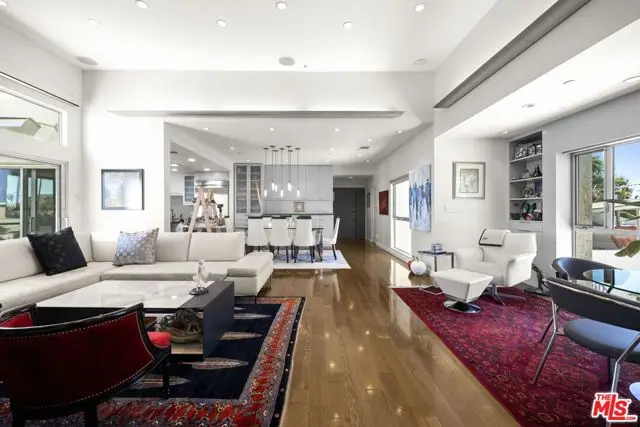 907 Lincoln Boulevard #PH 302, Santa Monica, CA 90403 - #2