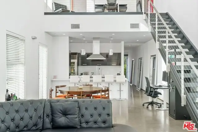 611 N Bronson Avenue #10, Los Angeles, CA 90004 - #3