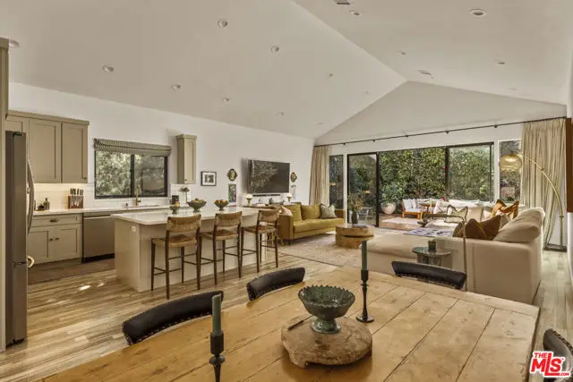 5919 Encino Avenue, Encino, CA 91316 - #3