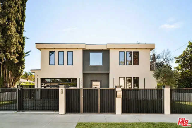 12952 Huston Street, Sherman Oaks, CA 91423 - #1
